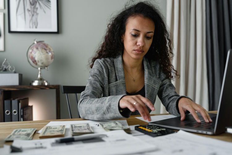 woman budgeting at desk