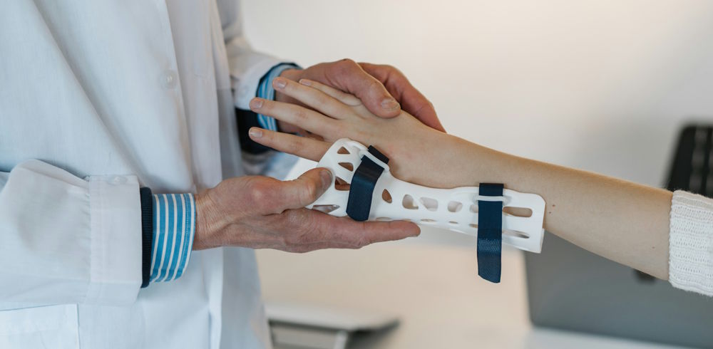 arm brace arm brace
